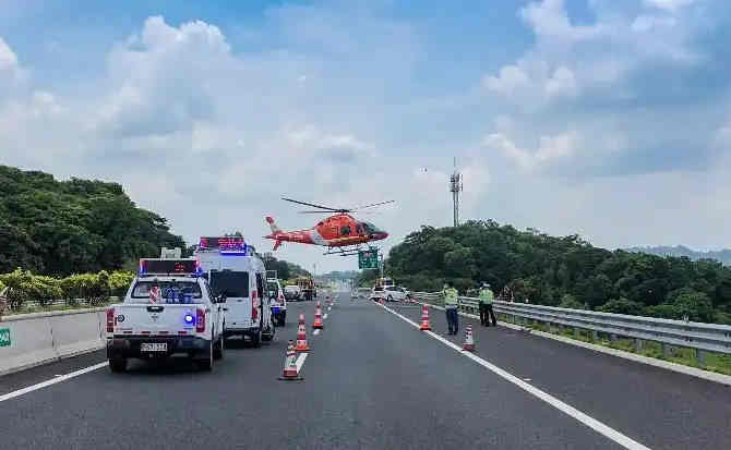崇义高速公路汽车救援案例